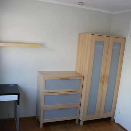 Keybutler Henrik Wergelands Lägenhet *